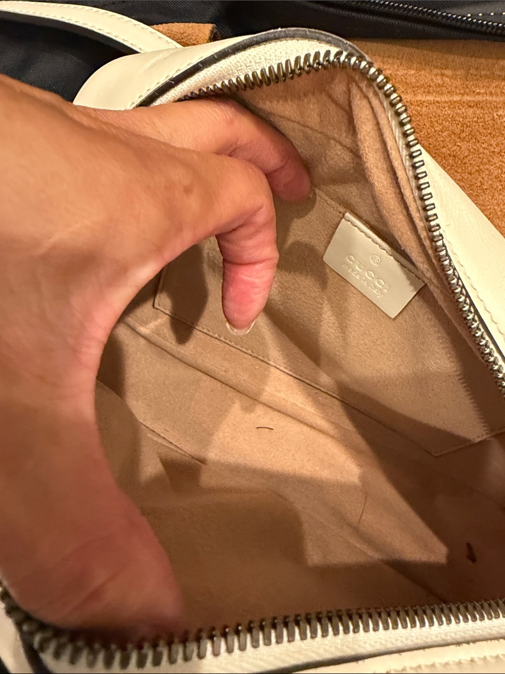 Gucci Cream Chevron Quilted Leather GG Marmont Crossbody Bag - Picture 6 of 8
